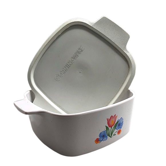 Corningware Other - VINTAGE “Fresh Cut Tulip” Casserole Dish & Lid